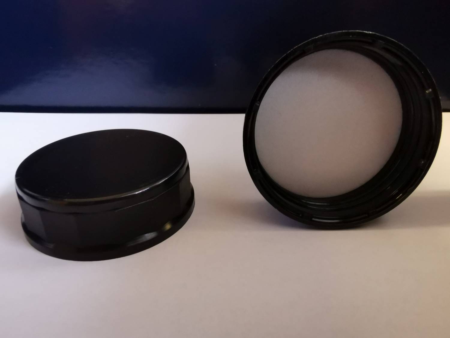 PE-46 fekete betétes kupak + Pe hablemez